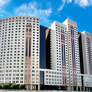 Wirgan Al Noor, Tapestry Collection By Hilton Mecca